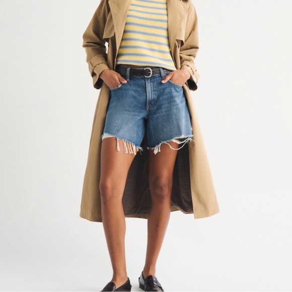 Abercrombie & Fitch Curve Love High Rise Loose Short SIZE 30 - Picture 2 of 9